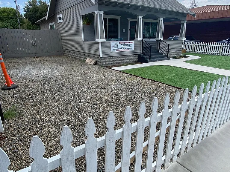 516 E Main St — Photo 10