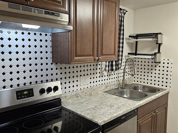 3rd image of 3071 NW 47th Terrace #129