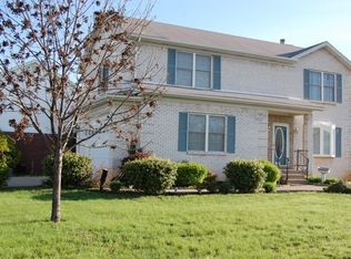 4101 Heatherview Rd, Louisville, KY 40218