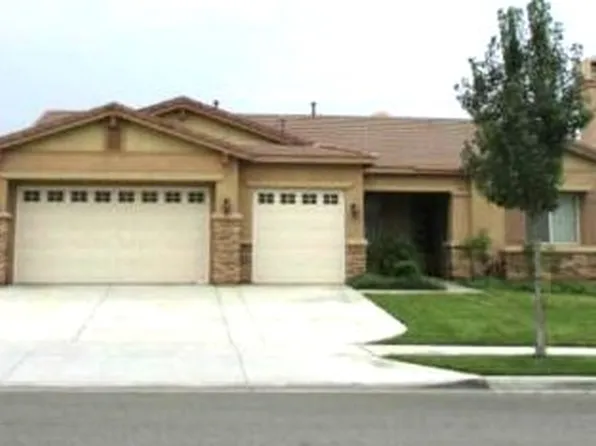 16153 Pamplona St, Fontana, CA 92336