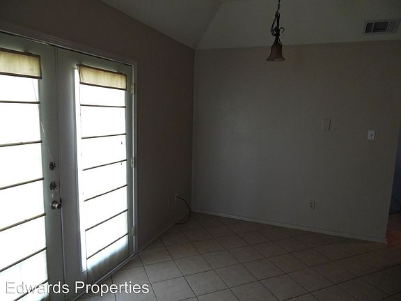 2nd image of 2404 Purser Dr
