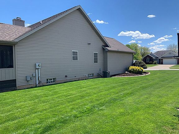 4th image of 2180 Old Trail Dr