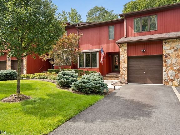 2nd image of 23 Butternut Dr