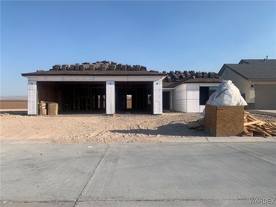 2nd image of 1301 E Barbary Drive