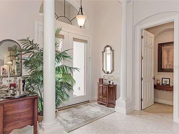 4th image of 2668 Sable Palm Way