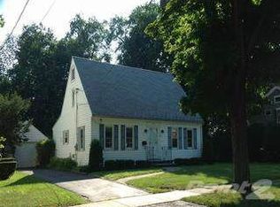 20 Brewer Pl, Westfield, NY 14787