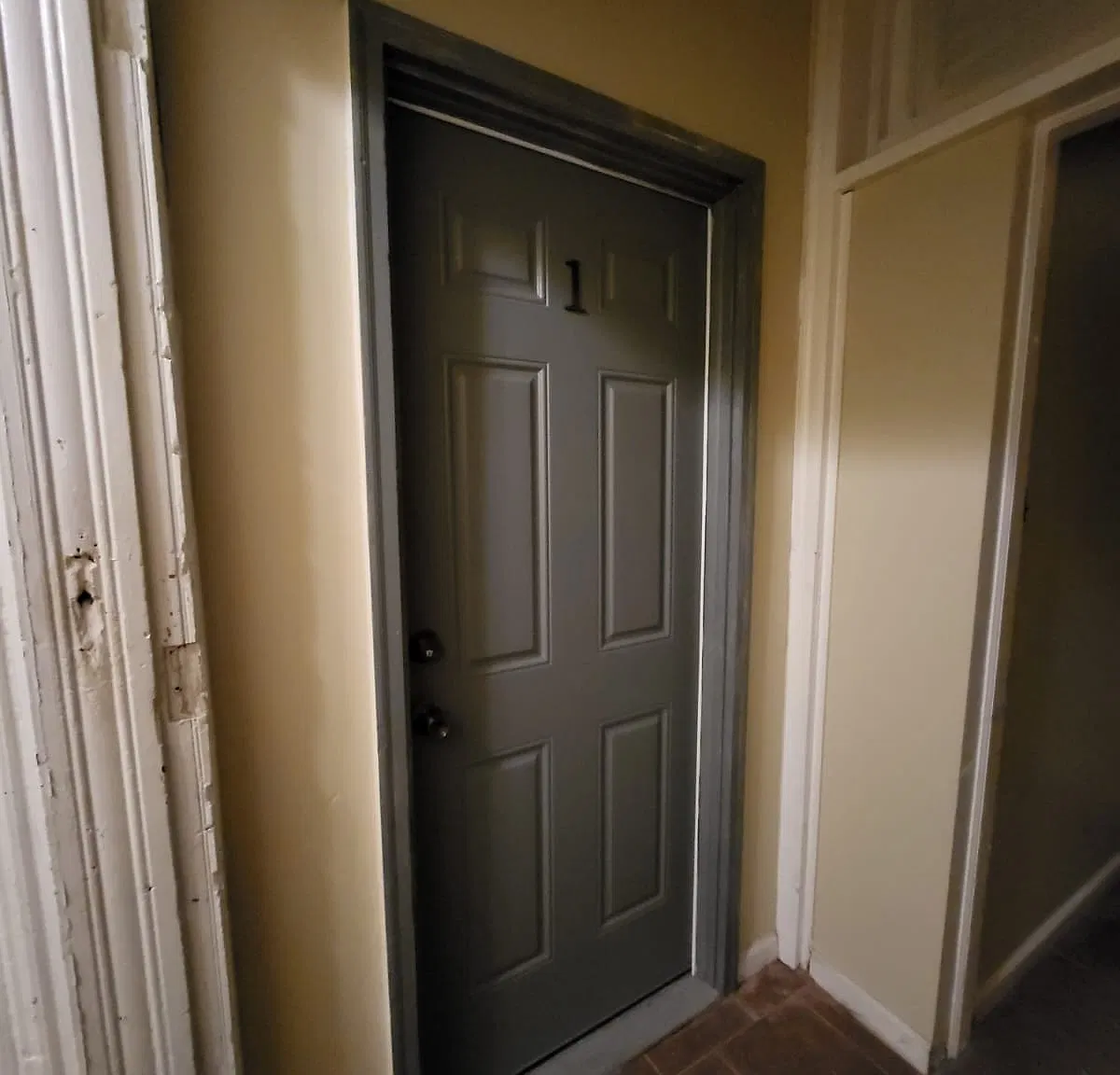 2 bed, 900 sqft, $1,250 — Photo 1