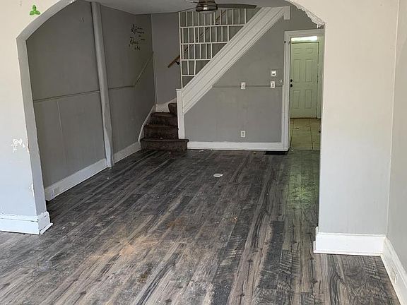 2nd image of 3170 Ravenwood Ave
