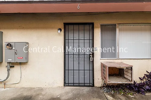 3518 N Chester Ave Photo 1