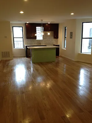 Rented by Nest Seekers International | media 18