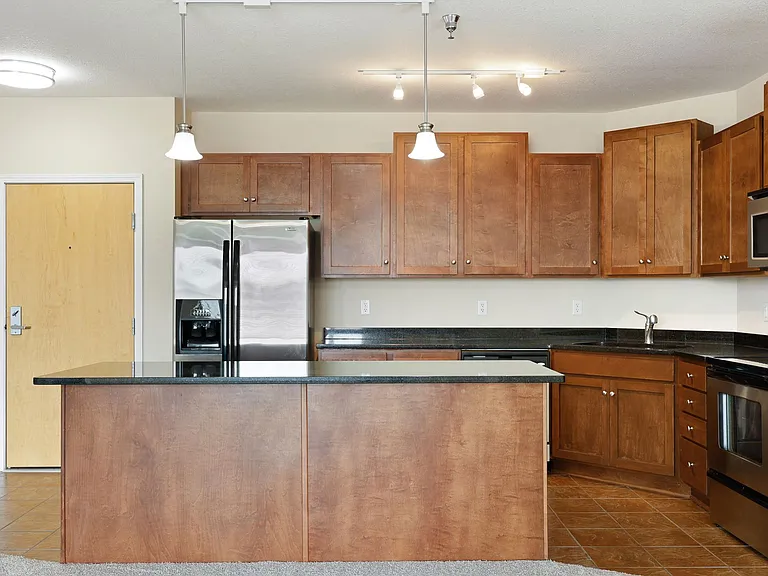 1155 Ford Rd — Photo 23