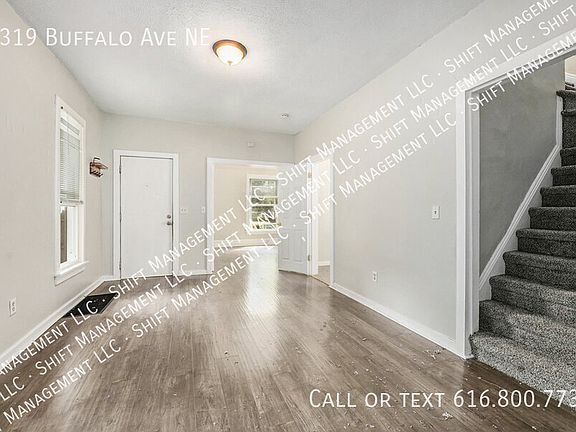 4th image of 1319 Buffalo Ave NE