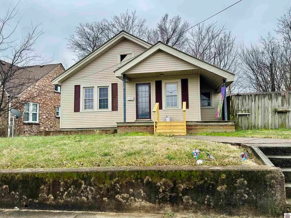 207 W 11th St, Benton, KY 42025