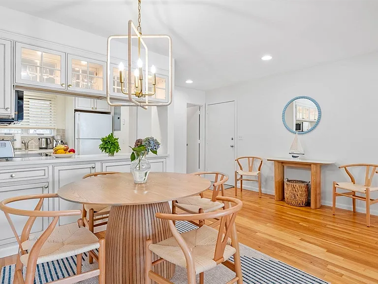 2 Brackett Pl #B — Photo 6
