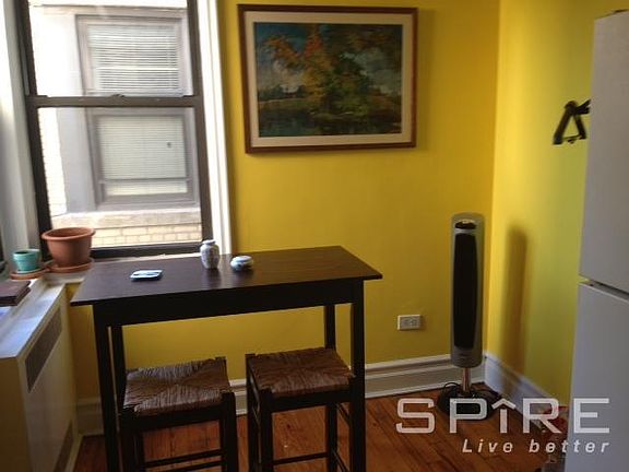 5th image of 3515 84th St APT 6B