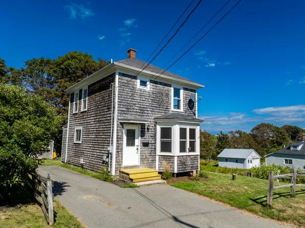 19 Lincoln Street, Eastport, ME 04631
