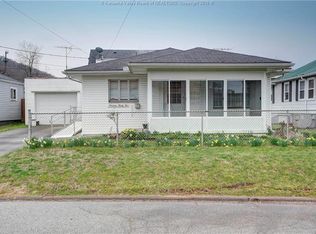 1932 19th St, Nitro, WV 25143