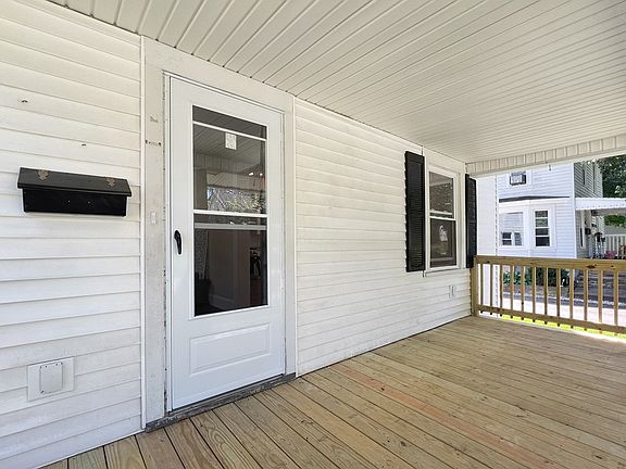 3rd image of 429 Edgehill Ave