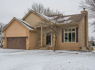 1422 E 13th St, Norwalk, IA 50211