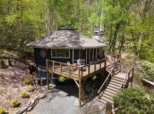 116 Hummingbird Ln, Waynesville, NC 28786