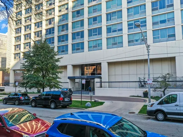 5201 S Cornell Ave APT 15D, Chicago, IL 60615