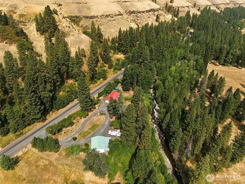 2nd image of 551 S Touchet Road