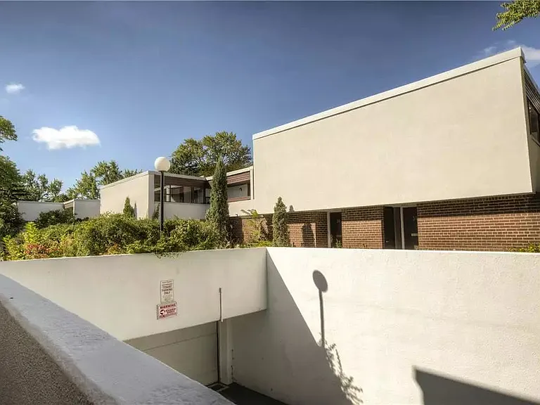400 Woodsworth Rd #390 — Photo 10
