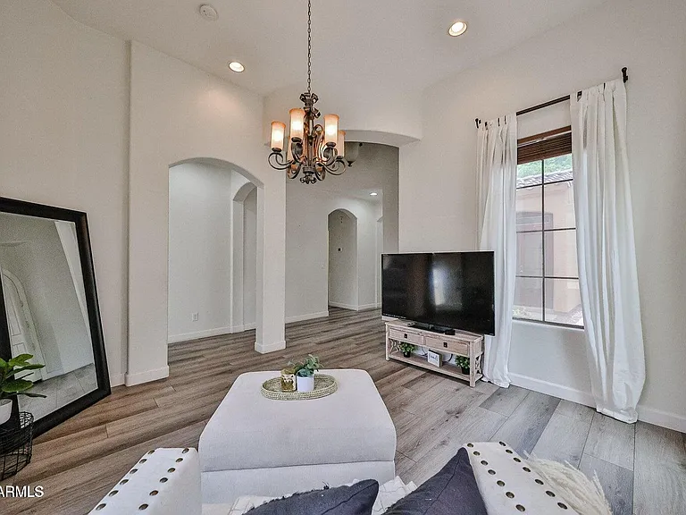 3950 N Edith Way — Photo 6