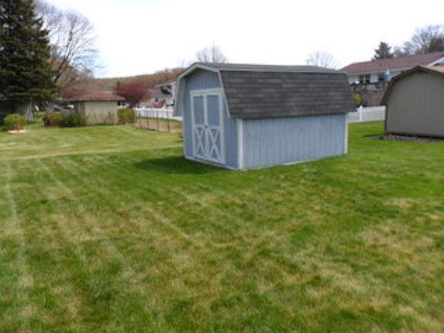 2nd image of 171 W Durbin Ave