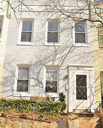 5th image of 2033 37th St NW