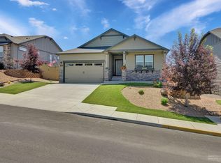 4574 SW Umatilla Ave, Redmond, OR 97756