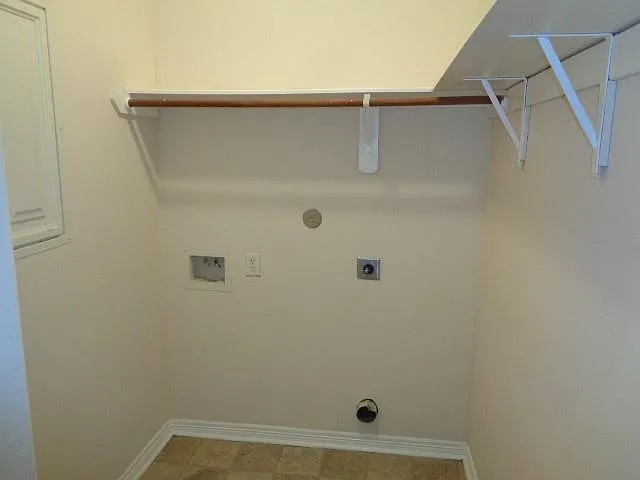 21406 Berry Vine St — Photo 17