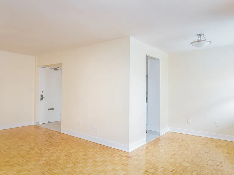 95 Havenbrook Blvd — Photo 8