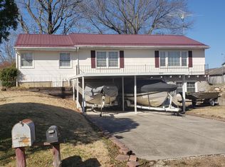 3257 Walnut Cir, Flemington, MO 65650