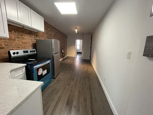 Rented by Outpost Brokerage LLC | media 39