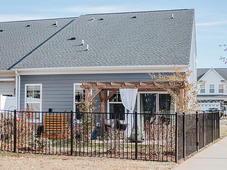 505 Crimson St — Photo 41