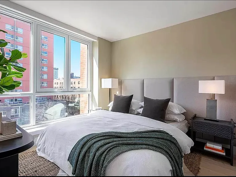 251 E 2nd St #5B — Photo 4