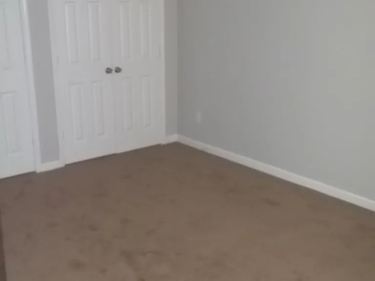 610 Waynes Ct SE — Photo 9