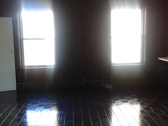 4th image of 428 Atlantic Ave #1