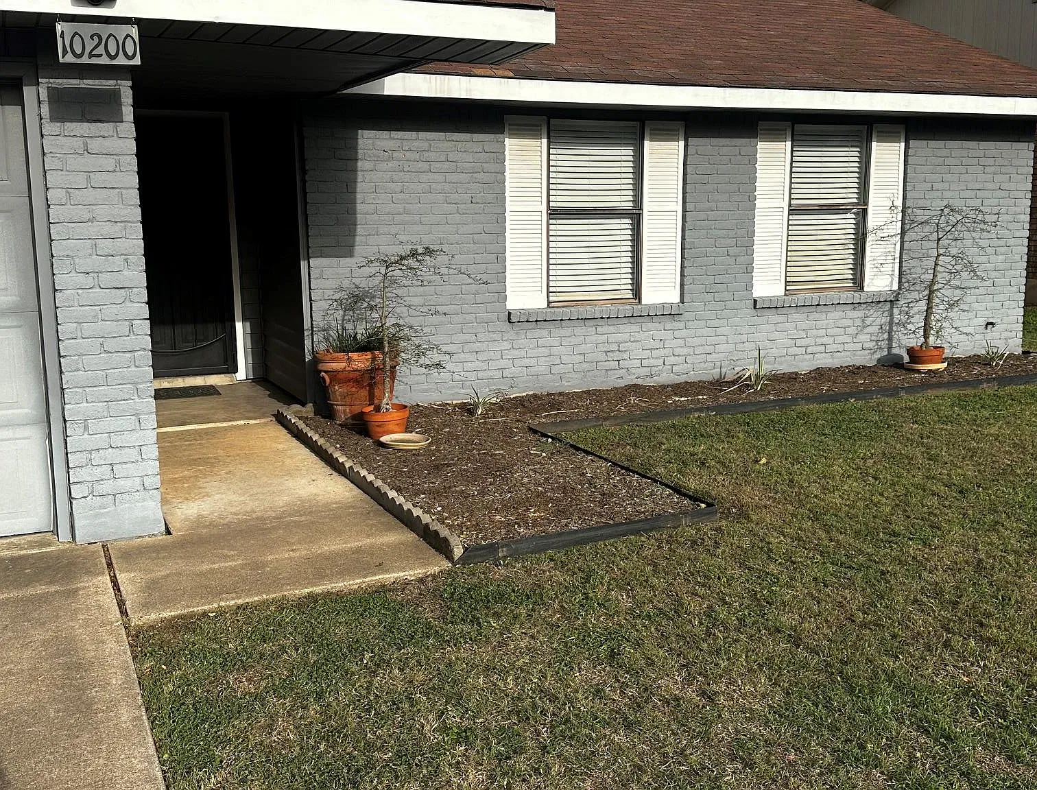 3 bed, 2.0 bath, 1588 sqft, $2,100 — Photo 3
