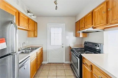 4th image of 6900 Salem Dr