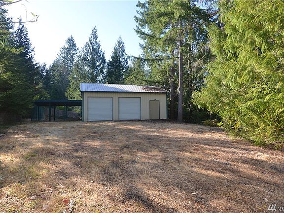 4th image of 120 NE Park Ln
