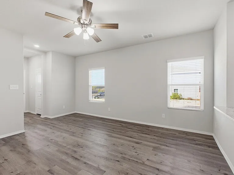 522 Abigail Aly — Photo 10