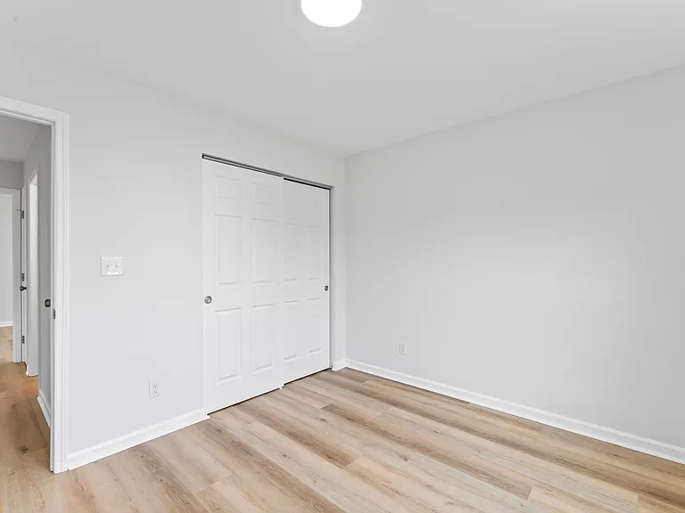 329 Simpson St — Photo 19