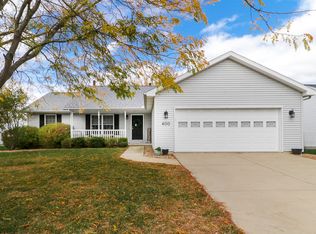 400 Covey Ct, Normal, IL 61761