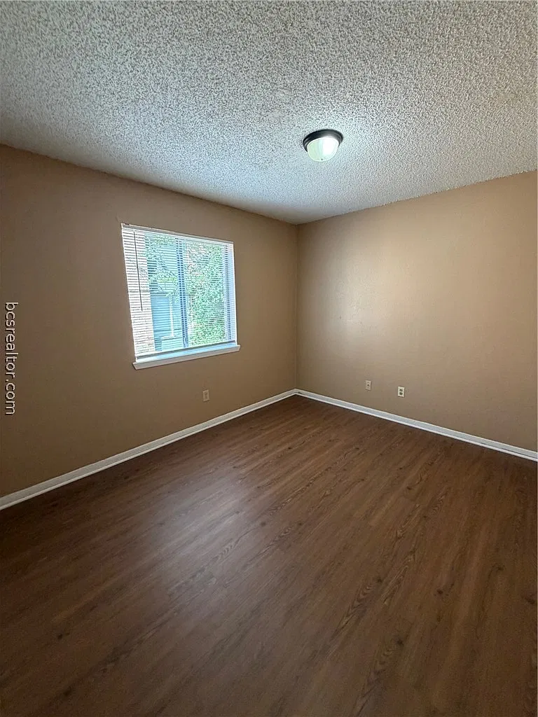 2 bed, 747 sqft, $700 — Photo 3