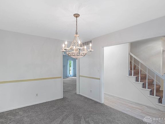 4th image of 11 Nicholson Ct