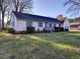 102 Hudgins Rd, Poquoson, VA 23662