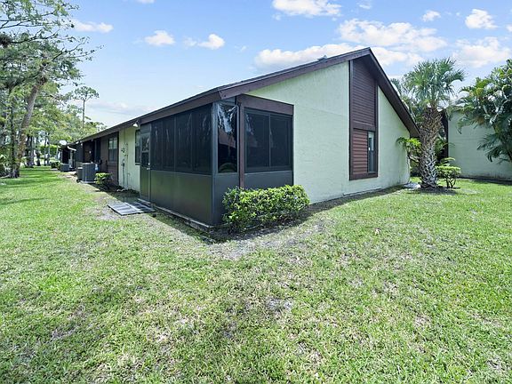 5th image of 451 Knollwood Court