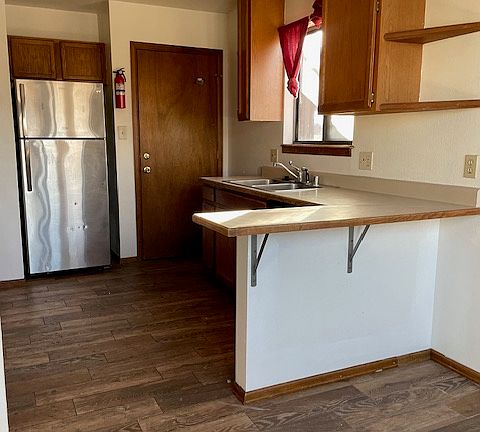 4th image of 1421 Kennedy Ave #A